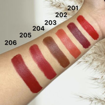 رژ لب جامد مات بیواستار